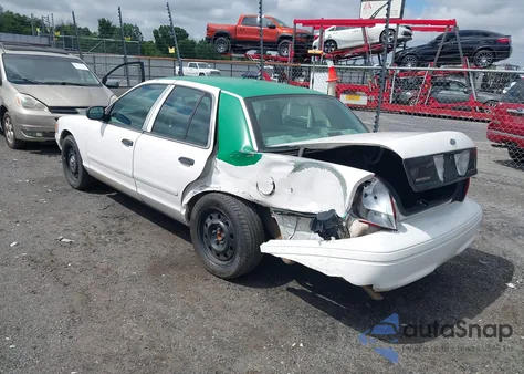 2004 Ford Crown Victoria Police z USA, uszkodzony, nr VIN 2FAFP71W54X149017